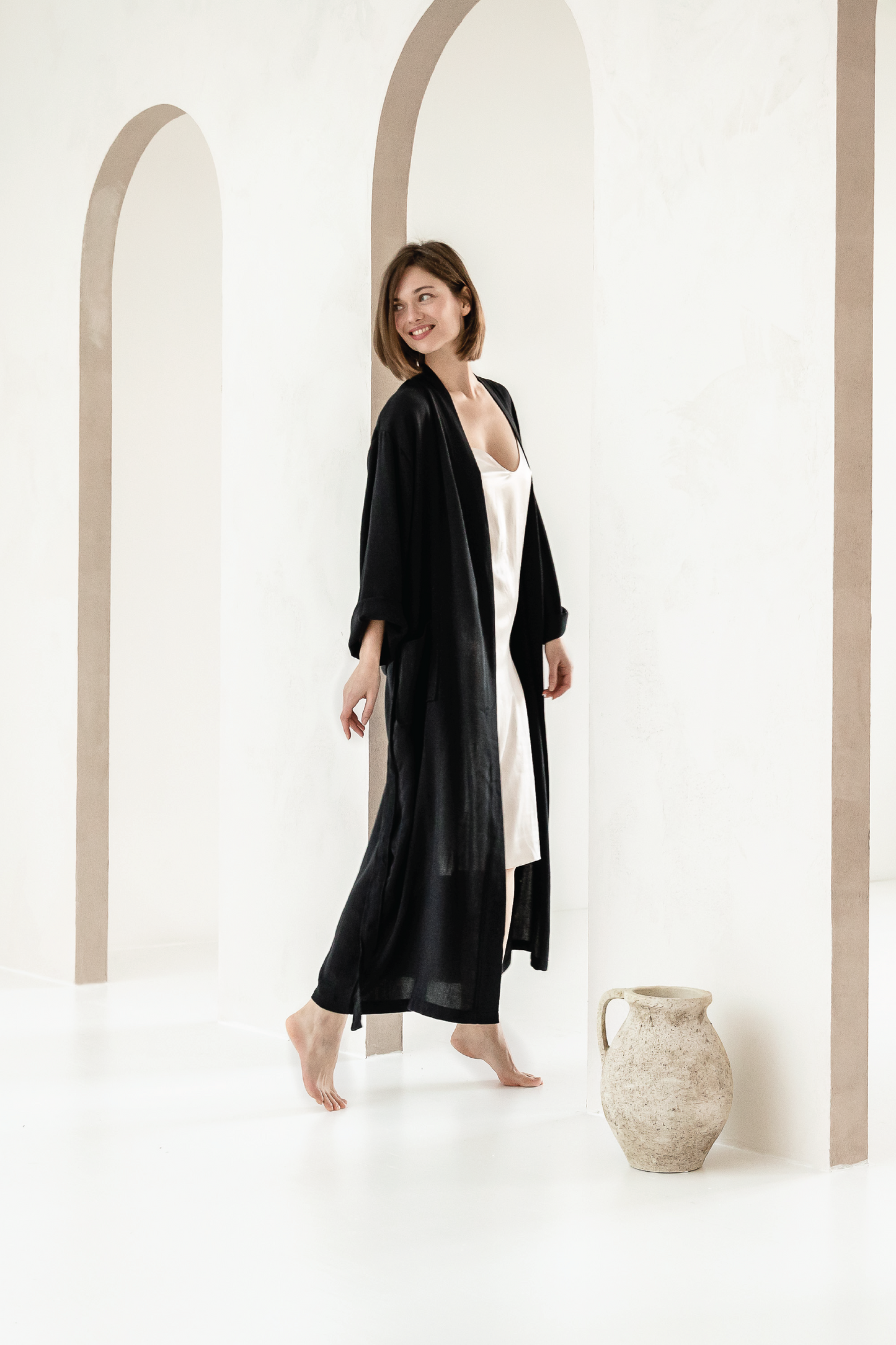 THE PHEASANT KAFTAN IN BLACK